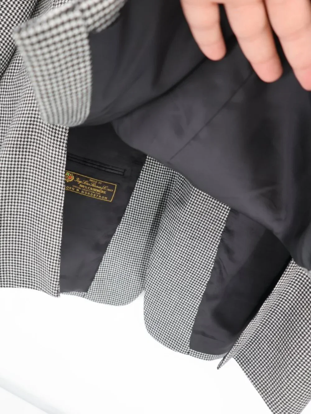 John W Nordstrom Loro Piana sport coat mens 48R Cashmere Houndstooth black white